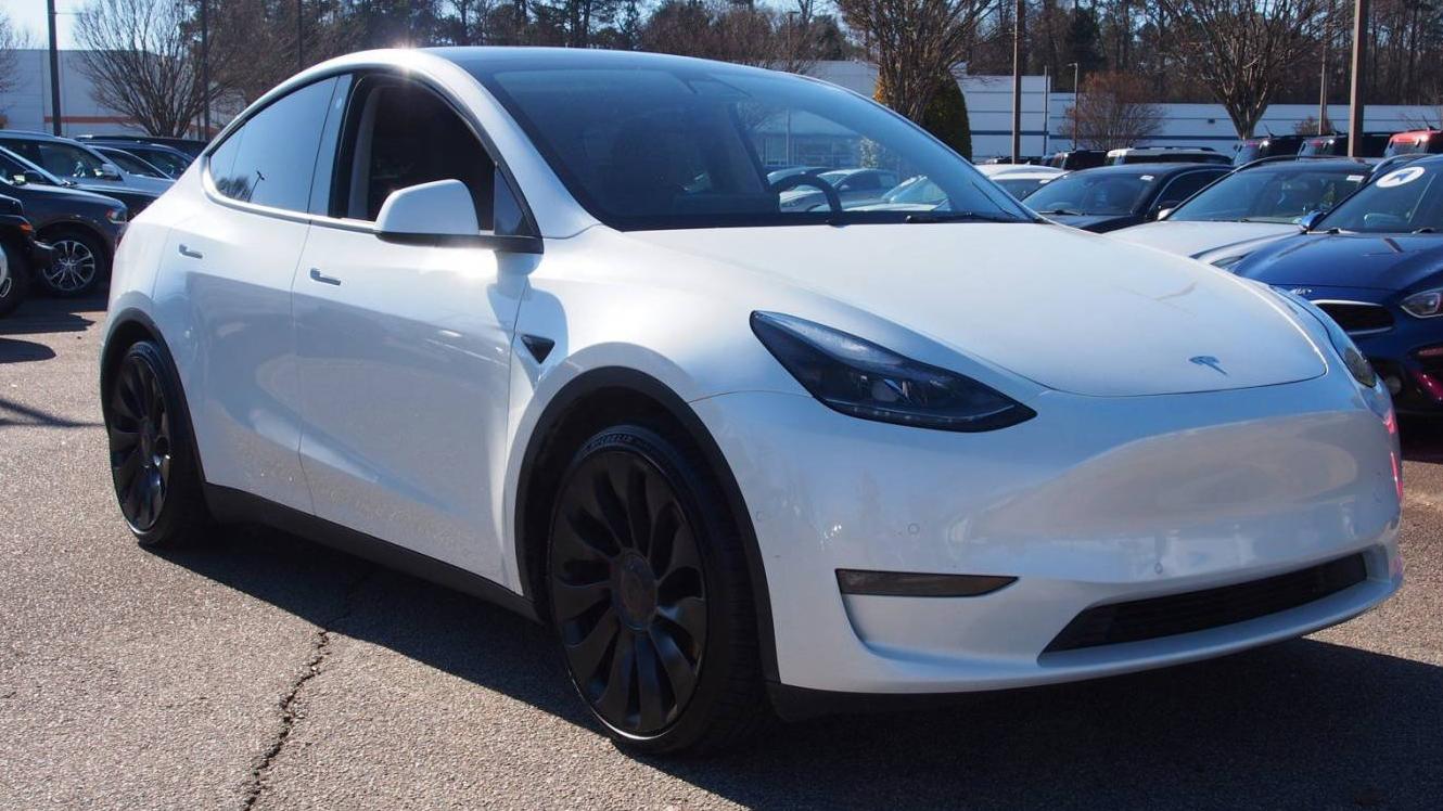 TESLA MODEL Y 2022 7SAYGDEF4NF469168 image